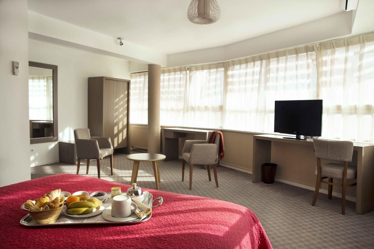 Hotel Biarritz Atlantique - Lycee Hotelier - Management School Екстериор снимка